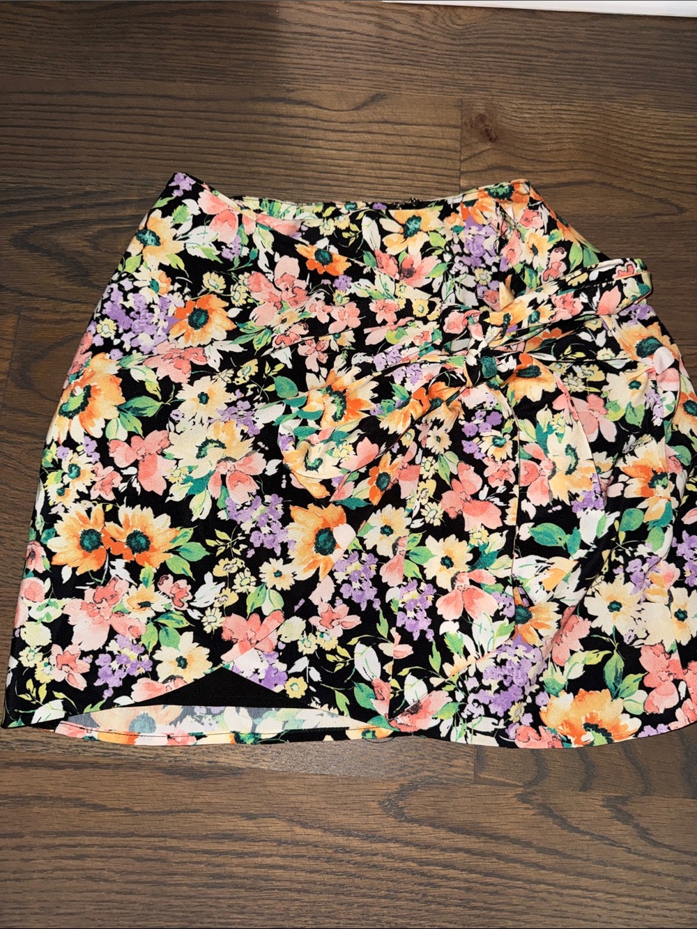 Floral Tie-Waist Mini Skirt - Black Multi